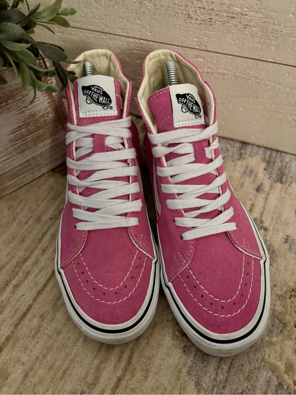 Vans Sk8 Hi Hot Pink Sneaker